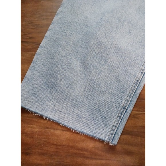 NWT Women's Old Navy Xtra Hi Rise Sky-Hi Straight Jeans Size 28 Plus But Fly Lt - Picture 3 of 5